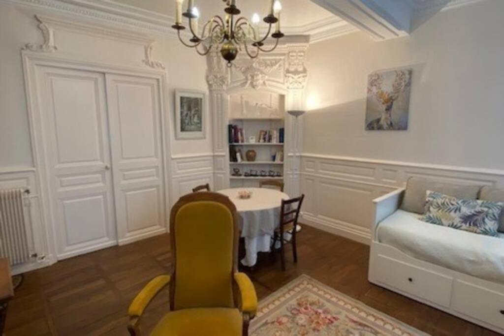 Le Jeu De Paume A Beaune Centre Exteriör bild
